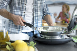 Descubre la magia de cocinar con la sartén AMC
