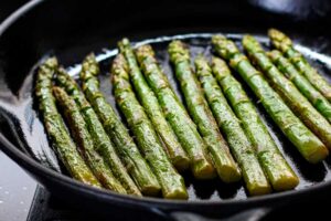 Descubre la magia de cocinar con la sartén de hierro mineral
