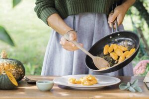 Guía para elegir la sartén más saludable para tu cocina
