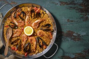 La paella: un plat català traditional