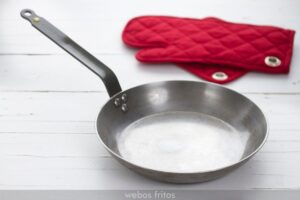 Los mejores métodos para limpiar una sartén de hierro