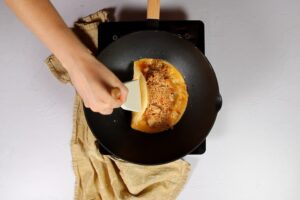 Sabrosas recetas con sartén: Descubre cómo preparar un delicioso omurice