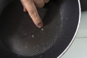 Una mirada profunda a la sartén con teflón: beneficios, usos y cuidados